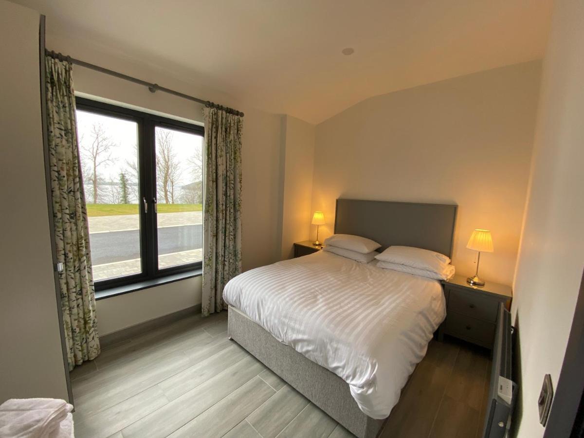 Tullybay Holiday Lodges Enniskillen Exterior photo